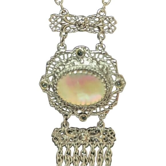 Whiting Davis silver toned statement mother of pearl Drop Necklace 22 inch - Picture 3 of 10